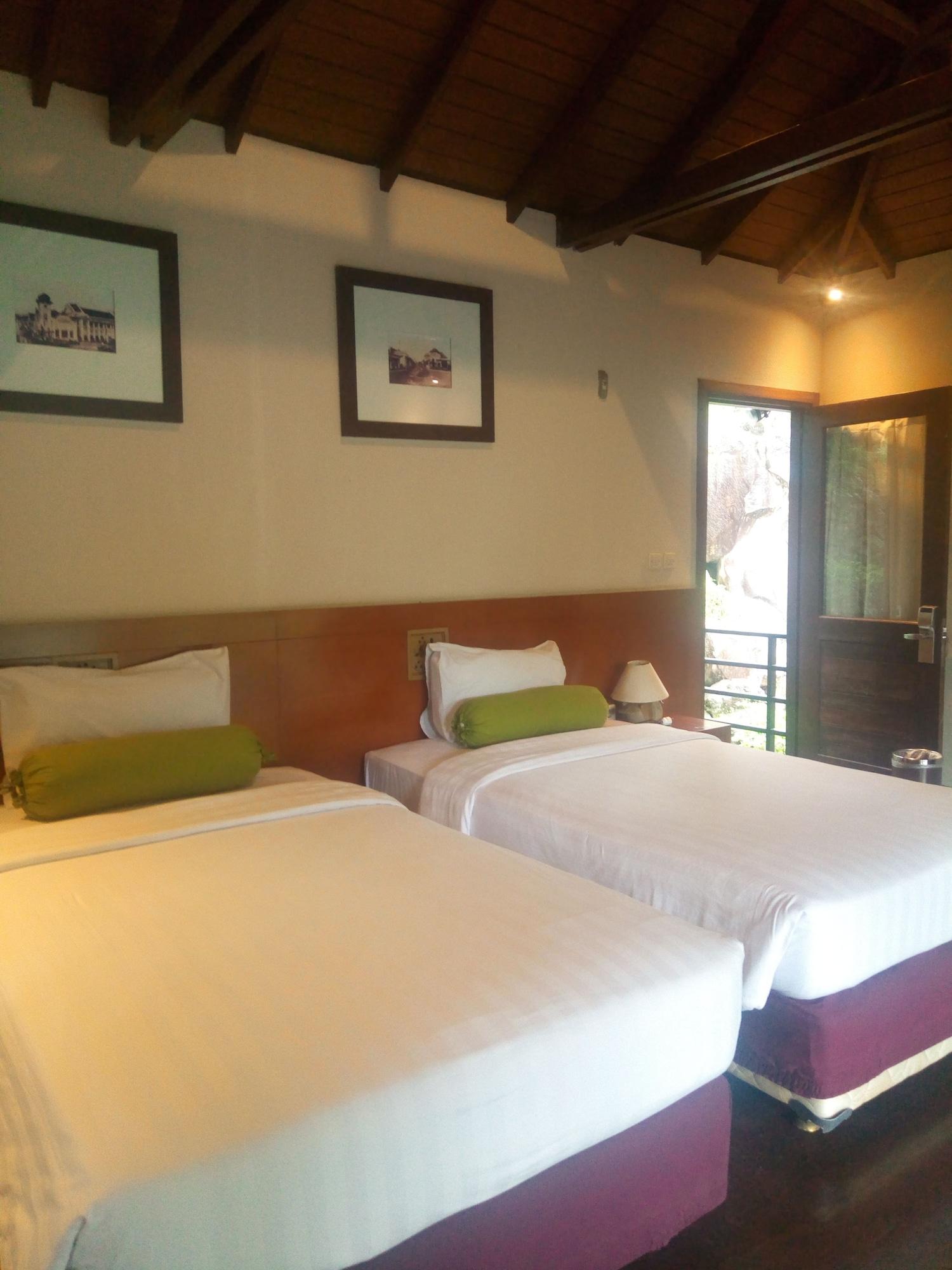 The Green Forest Resort Lembang Exterior photo