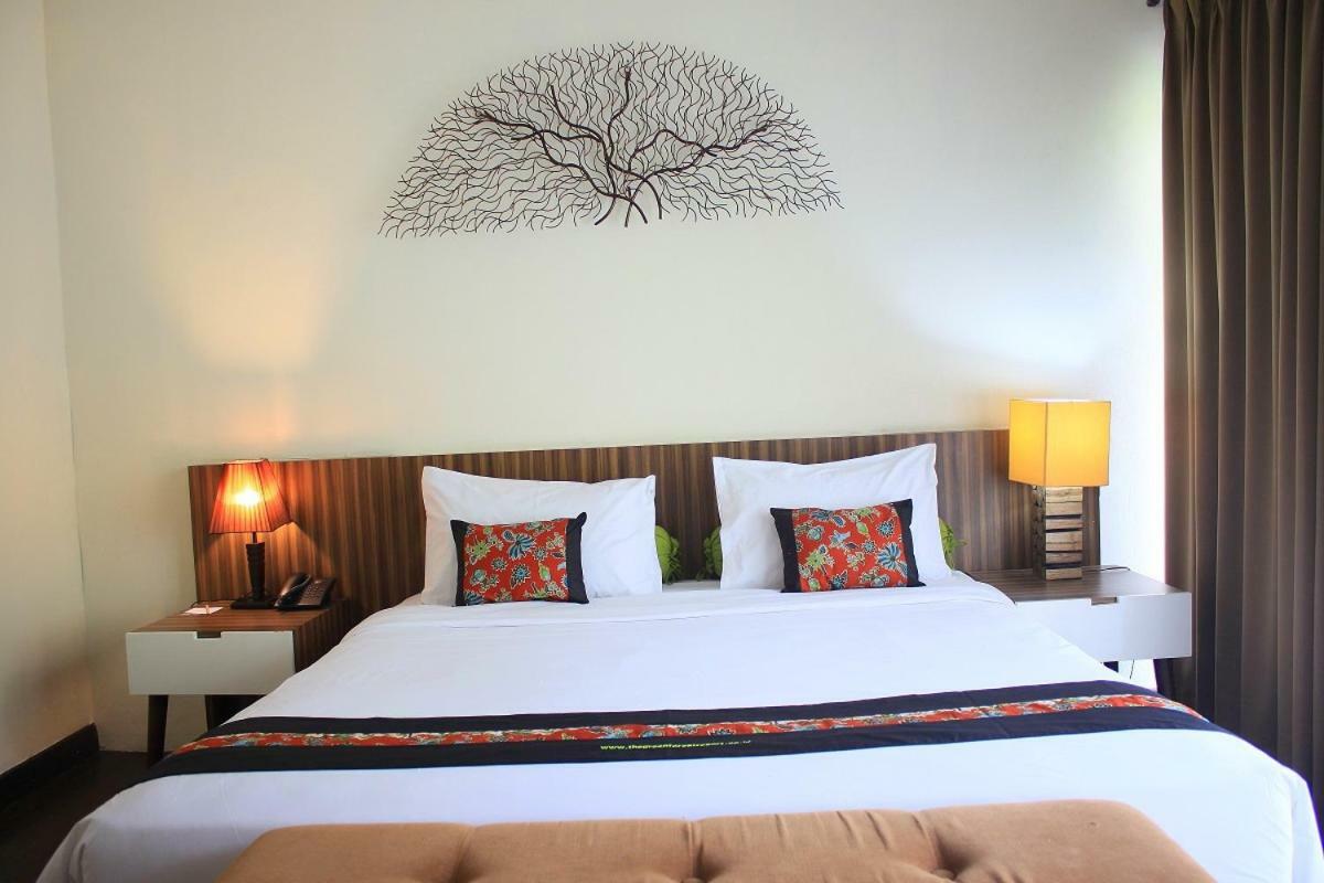 The Green Forest Resort Lembang Exterior photo